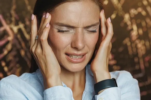 How Long Does a Migraine Last? Duration & Expert Tips